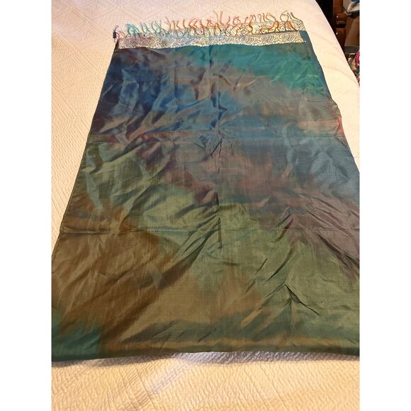Rare CIE Hand Made fringed silk green and brown  iridescent scarf 
Made in India - Picture 3 of 7
